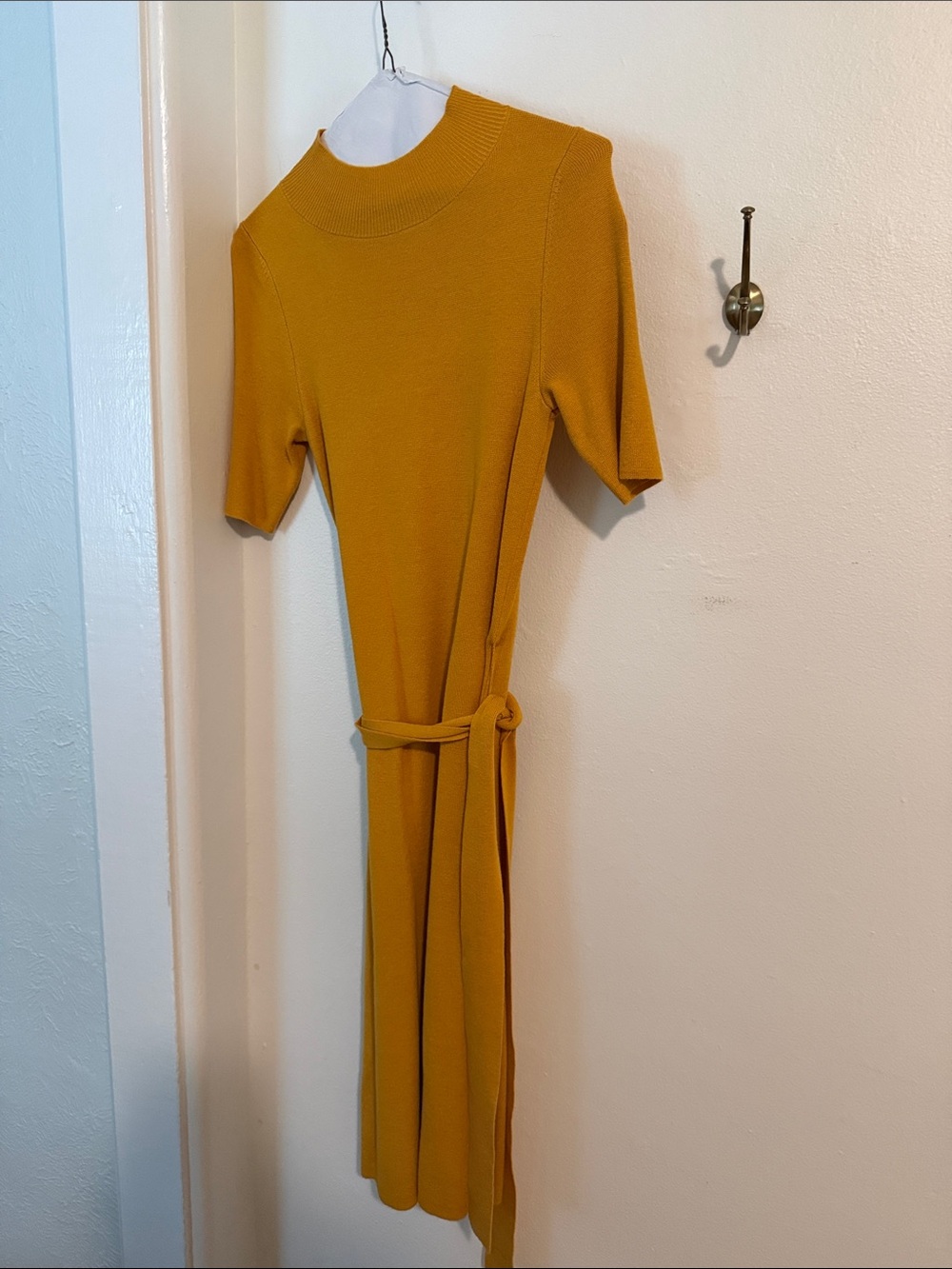 Ann Taylor Mustard Short-Sleeve Midi Dress with Tie Waist